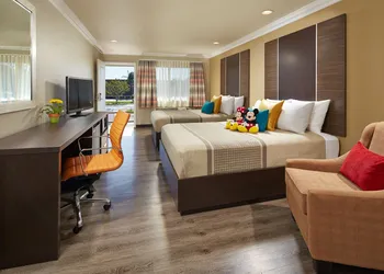 Eden Roc Inn & Suites hotel thumbnail 6