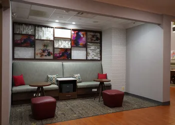 Hampton Inn & Suites Chicago/Aurora hotel thumbnail 2