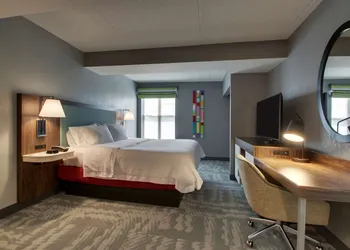 Hampton Inn & Suites Chicago/Aurora hotel thumbnail 6