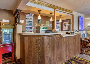 Quality Inn Saint Ignace I-75 hotel thumbnail 2