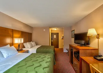 Quality Inn Saint Ignace I-75 hotel thumbnail 6