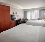 Courtyard by Marriott Republic Aprt Long Island/Farmingdale hotel detail image 5