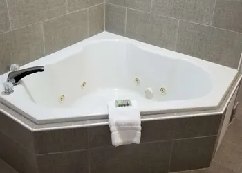 Best Western Shallotte / Ocean Isle Beach Hotel hotel thumbnail 8