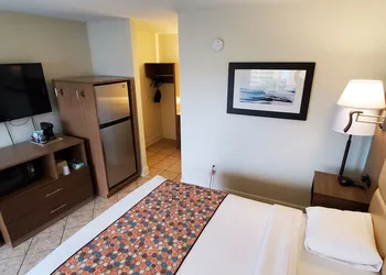 Beachside Resort Hotel hotel thumbnail 6