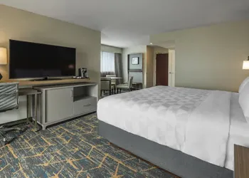 Holiday Inn Kingston Waterfront by IHG hotel thumbnail 2
