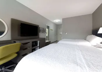 Hampton Inn & Suites Nacogdoches hotel thumbnail 8