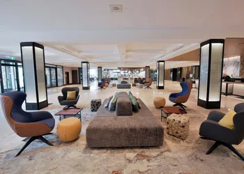 Sheraton Laval Hotel hotel thumbnail 2