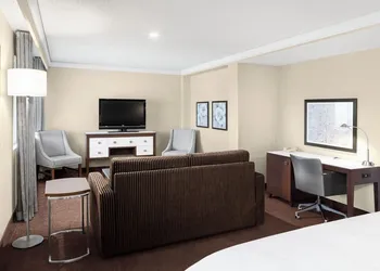 Sheraton Laval Hotel hotel thumbnail 8