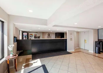 Quality Inn Peterborough hotel thumbnail 4