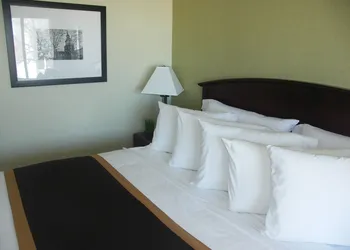 Quality Inn Peterborough hotel thumbnail 7