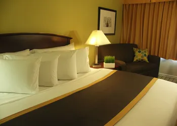 Quality Inn Peterborough hotel thumbnail 8