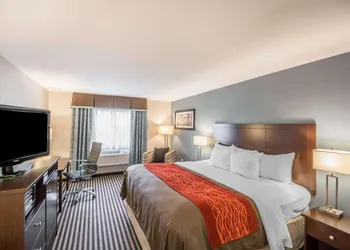 Quality Inn Corning hotel thumbnail 6