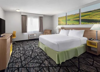 Days Inn by Wyndham Ogallala hotel thumbnail 4