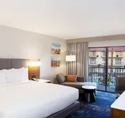 DoubleTree by Hilton Hotel Bakersfield hotel detail image 4