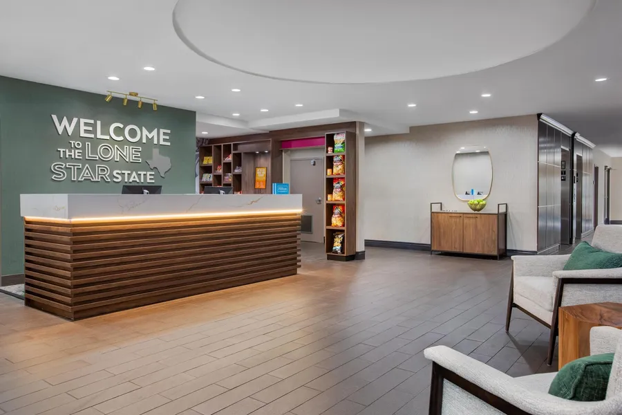 Hampton Inn & Suites Dallas Arlington N Entertainment Dist. hotel detail image 2