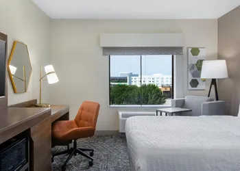 Hampton Inn & Suites Dallas Arlington N Entertainment Dist. hotel thumbnail 6