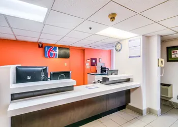 Motel 6 Lansing, IL - Chicago South hotel thumbnail 4