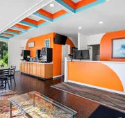 Howard Johnson by Wyndham Vero Beach / Downtown hotel detail image 3