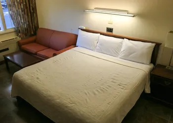 Atlas Motor Lodge hotel thumbnail 7