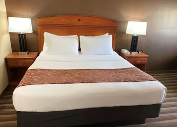 Best Western Manhattan Inn hotel thumbnail 8