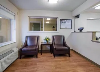 Suburban Studios Winston Salem-University Parkway hotel thumbnail 2