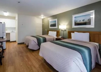 Suburban Studios Winston Salem-University Parkway hotel thumbnail 8