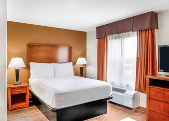 Days Inn & Suites by Wyndham Sherwood Park Edmonton hotel thumbnail 8