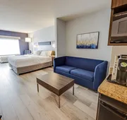 Holiday Inn Express Hotel & Suites Columbus Univ Area - Osu by IHG hotel detail image 7