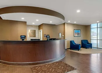 Comfort Suites Byron Warner Robins hotel thumbnail 3