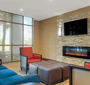 Comfort Suites Byron Warner Robins hotel detail image 5
