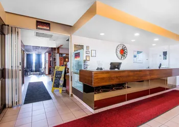 Econo Lodge hotel thumbnail 5