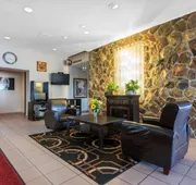 Econo Lodge hotel detail image 3