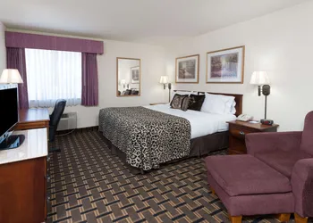 Baymont by Wyndham Osage Beach hotel thumbnail 8