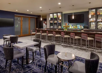 DoubleTree by Hilton Washington DC North/Gaithersburg hotel thumbnail 3