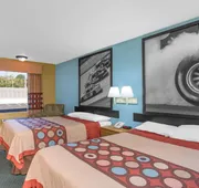 Super 8 by Wyndham Dunn hotel detail image 3