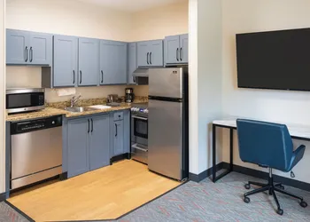 Candlewood Suites Miami Lakes by IHG hotel thumbnail 6