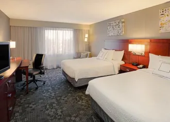 Courtyard by Marriott Mishawaka-University Area hotel thumbnail 4