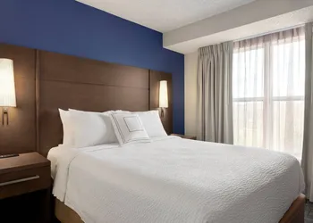 Residence Inn by Marriott Roseville hotel thumbnail 7