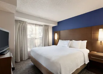 Residence Inn by Marriott Roseville hotel thumbnail 8