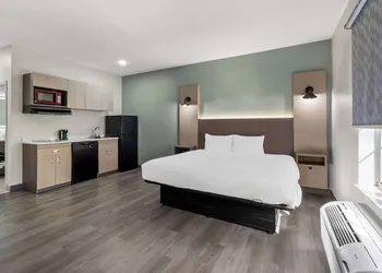 MainStay Suites Columbia Harbison hotel thumbnail 5