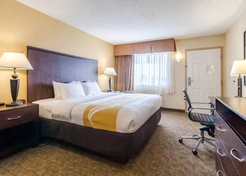 Quality Inn & Suites Ogallala hotel thumbnail 4
