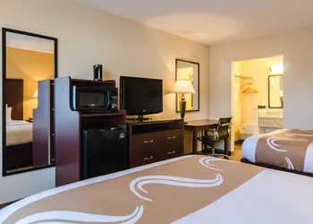 Quality Inn & Suites Ogallala hotel thumbnail 5