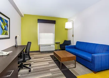 Holiday Inn Express & Suites Morristown by IHG hotel thumbnail 6