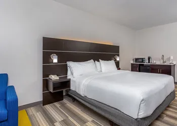Holiday Inn Express & Suites Morristown by IHG hotel thumbnail 7
