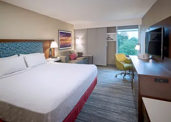 Hampton Inn by Hilton Harrisburg West hotel thumbnail 8