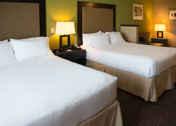 Holiday Inn Express Hotel & Suites Northwood by IHG hotel thumbnail 4
