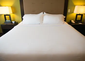 Holiday Inn Express Hotel & Suites Northwood by IHG hotel thumbnail 5