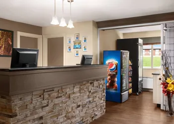 Travelodge Suites by Wyndham Moncton hotel thumbnail 2