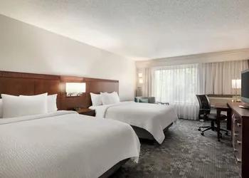 Courtyard by Marriott Lubbock hotel thumbnail 7