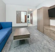 Holiday Inn Express & Suites Dallas Park Central Northeast by IHG hotel detail image 3